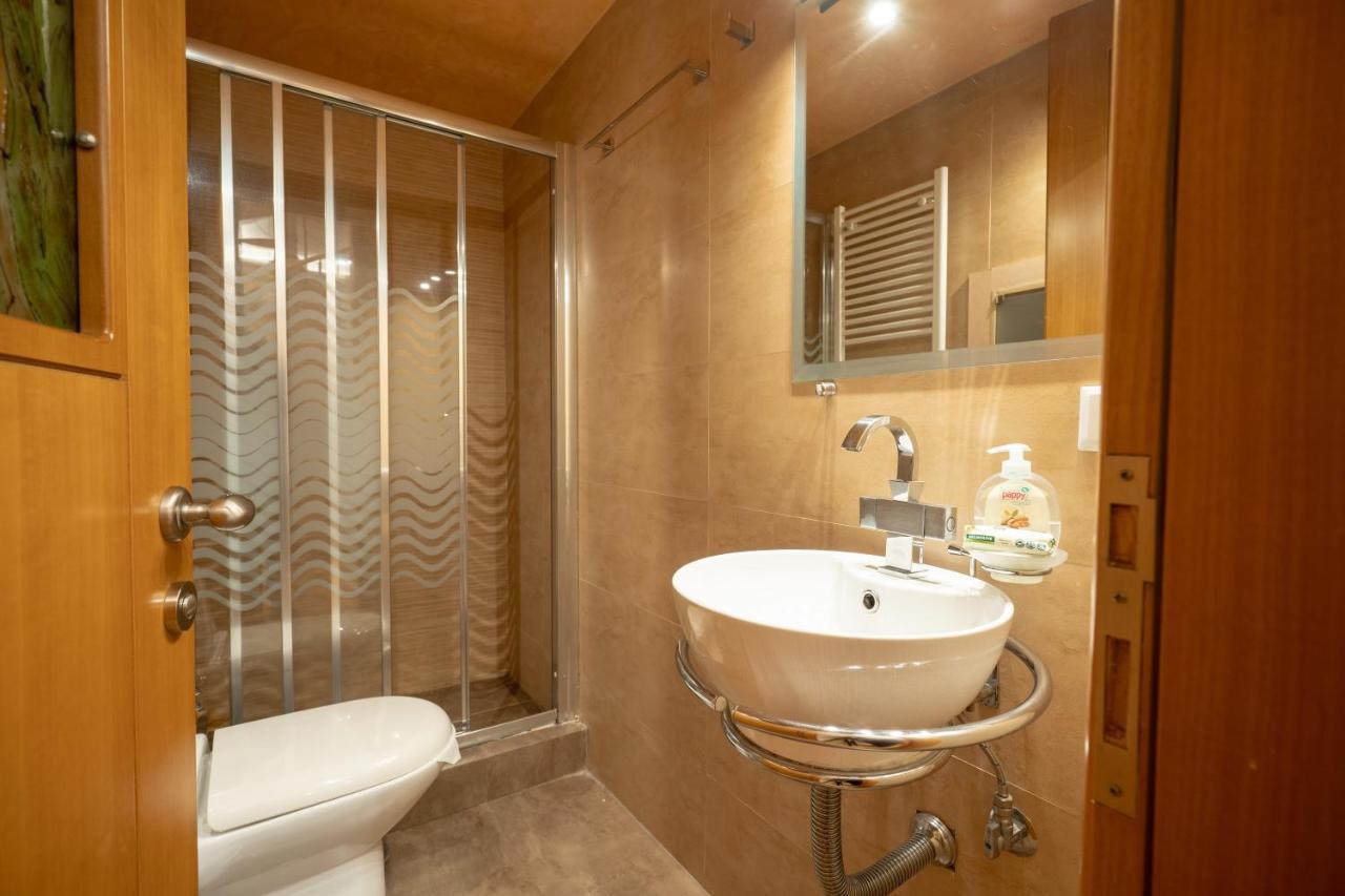 Acropolis Metro St.3 Bedrοοms 6 Persons Maisonette Athènes Extérieur photo